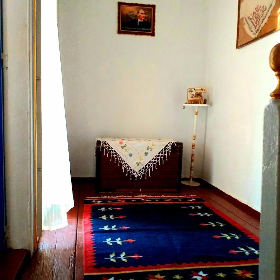 Ayvalik 1881 Pansiyon Buitenkant foto