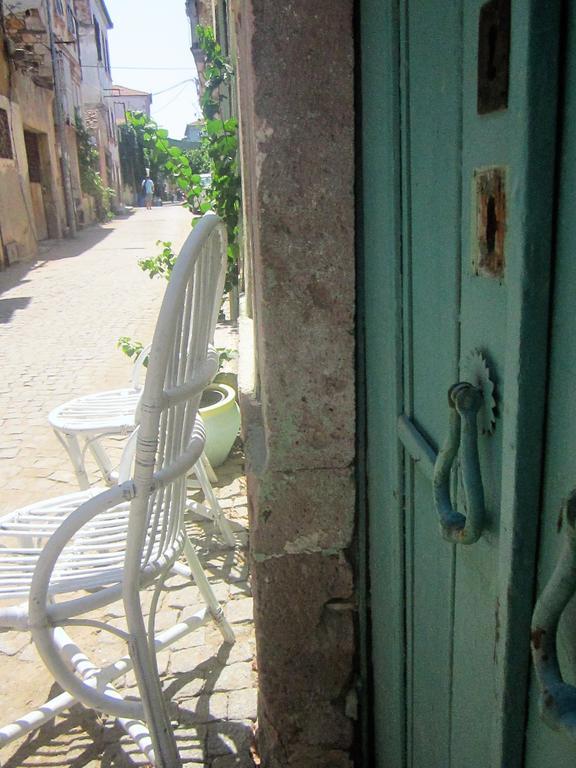 Ayvalik 1881 Pansiyon Buitenkant foto